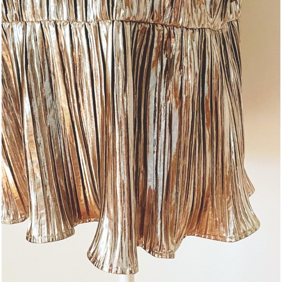 THML gold pleated holiday Christmas party women's shirt metallic shimmer top NEW - Picture 6 of 16